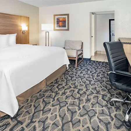 Ramada By Wyndham West Atlantic City Egg Harbor Township Exterior foto