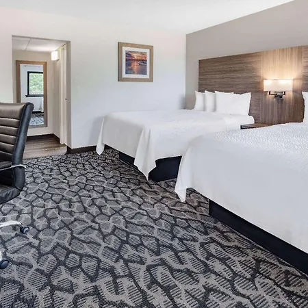 Ramada By Wyndham West Atlantic City Egg Harbor Township Exterior foto