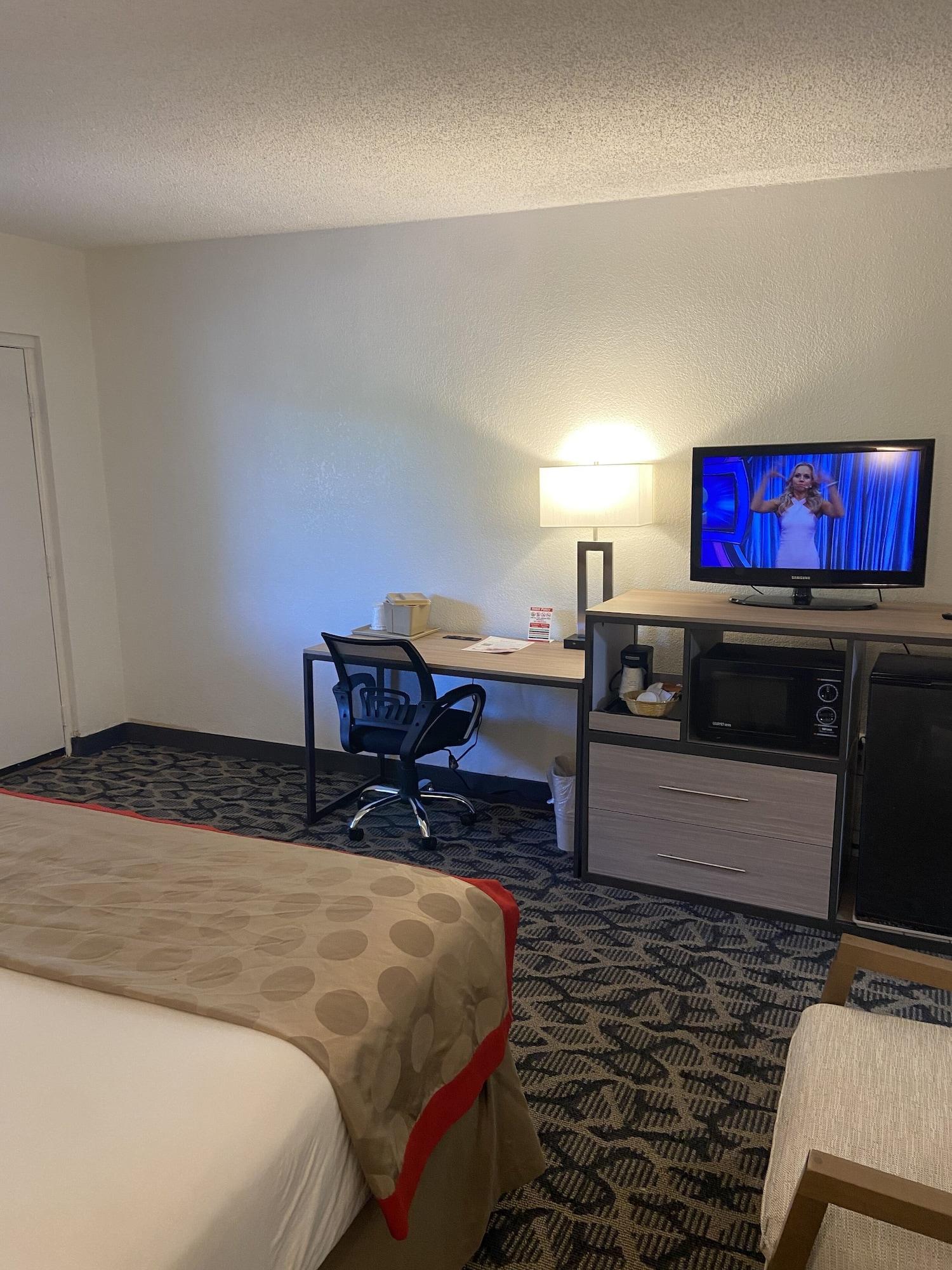 Hotel Ramada By Wyndham West Atlantic City 3*
