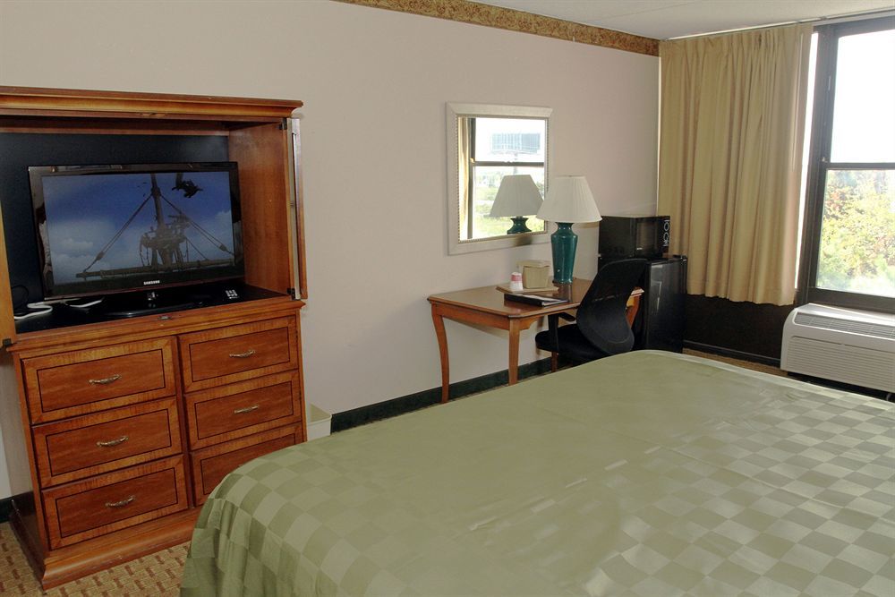 Ramada By Wyndham West Atlantic Hotel Egg Harbor Township