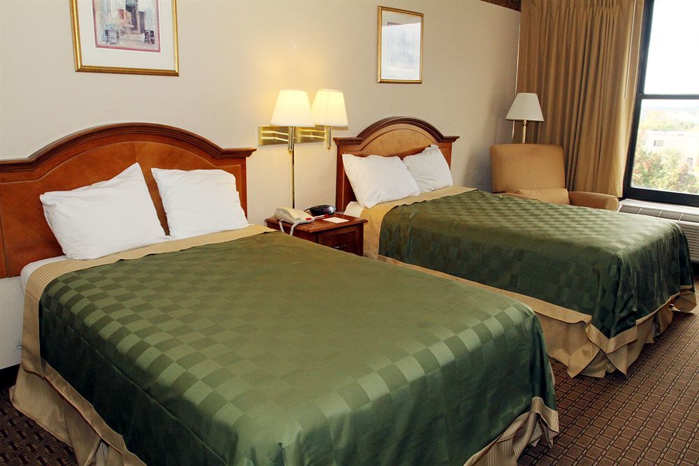 Ramada By Wyndham West Atlantic Egg Harbor Township