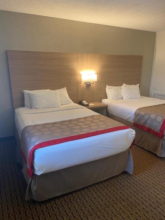 Hotel Ramada By Wyndham West Atlantic City 3*